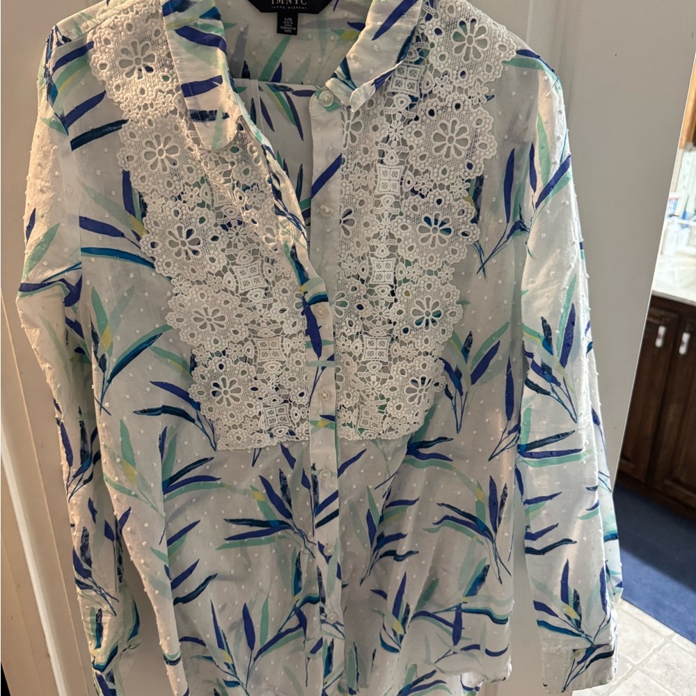 Isaac Mizrahi White and Blue Floral Blouse and pants